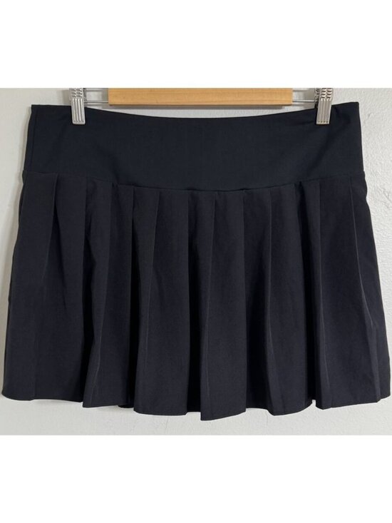Pants - Everyday Active Skort Black Pleated